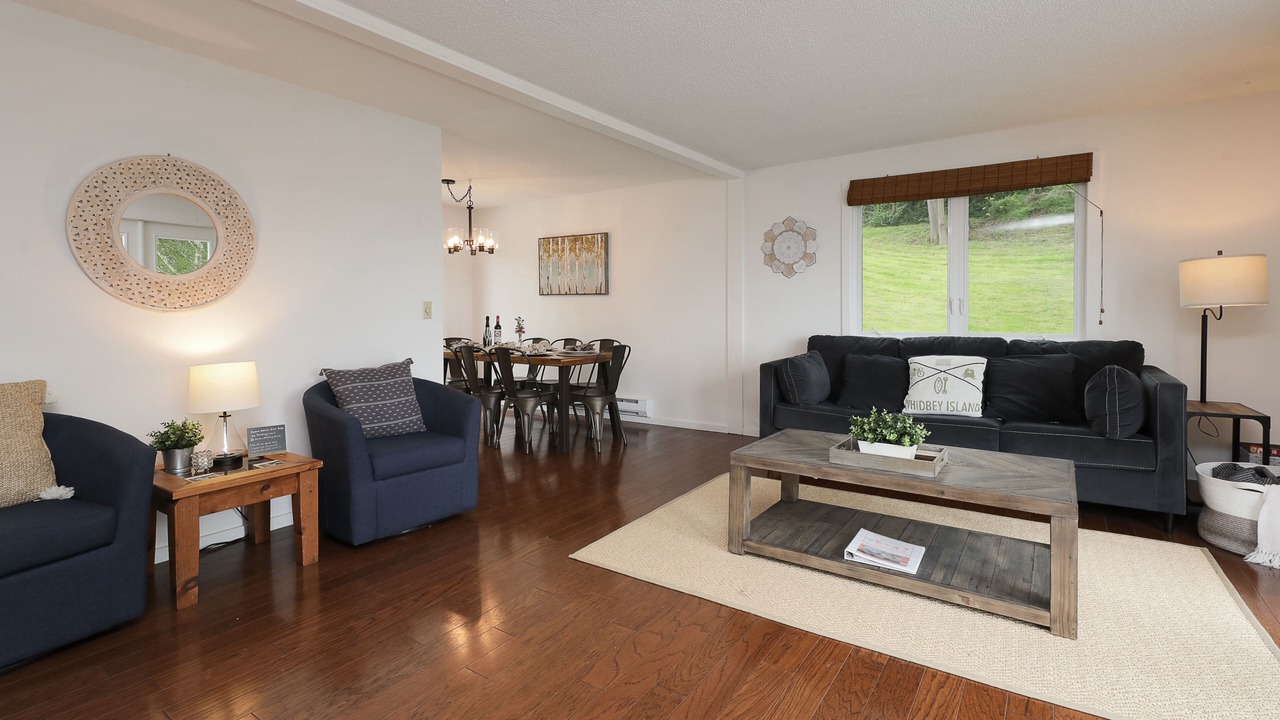 Photo of Bedroom in Lagoon Point