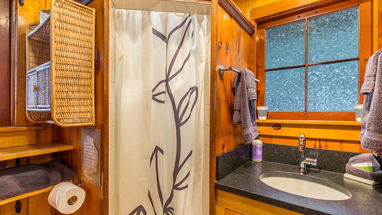Photo of Bathroom in Freeland