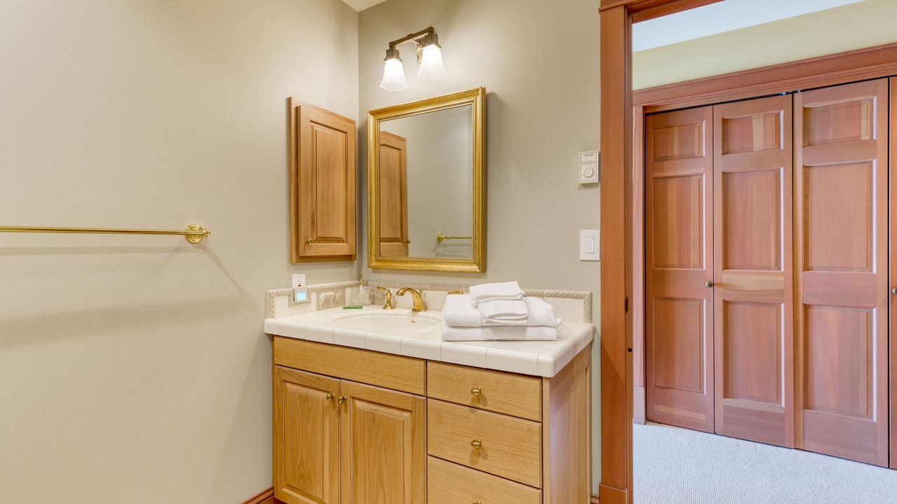 Photo of Bathroom in Greenbank