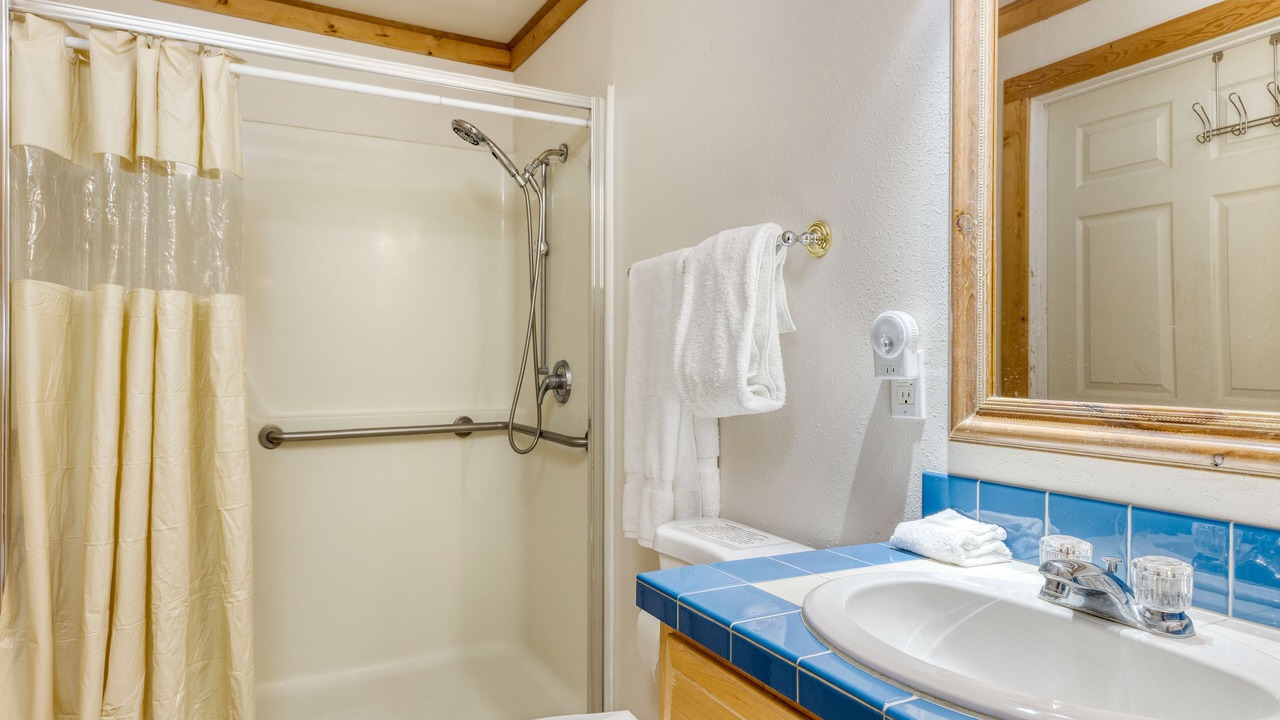 Photo of Bathroom in Coupeville