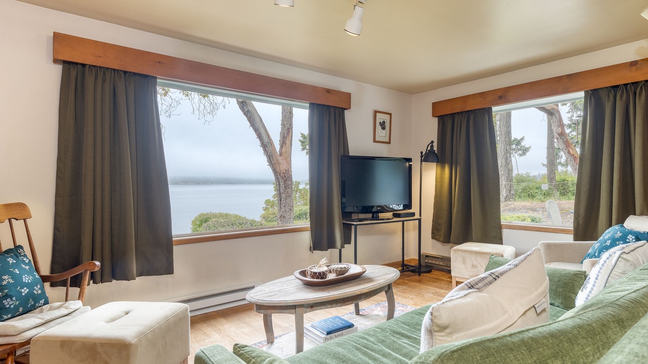 Photo of Bedroom in Coupeville