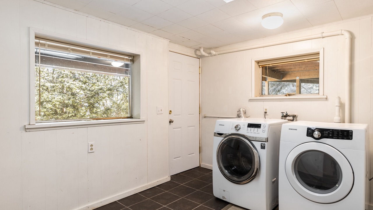 Photo of Bedroom in Coupeville