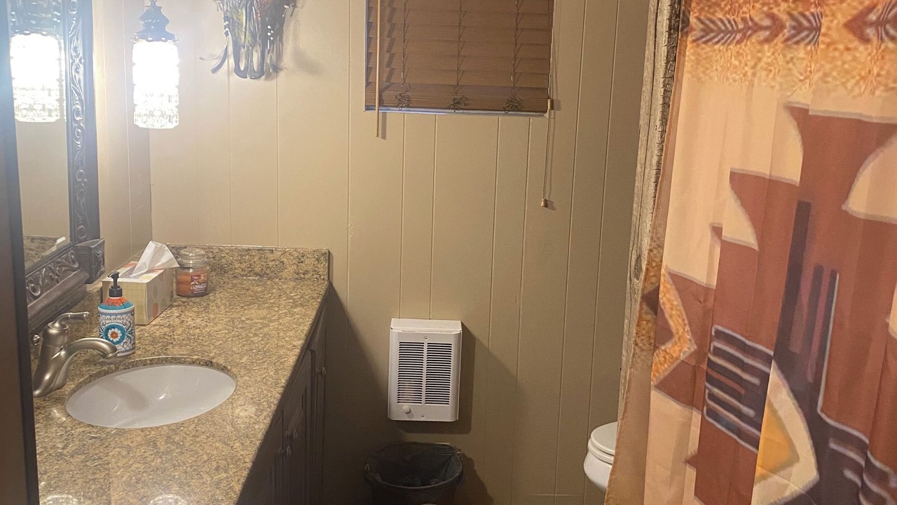 Photo of Bathroom in Minidoka County