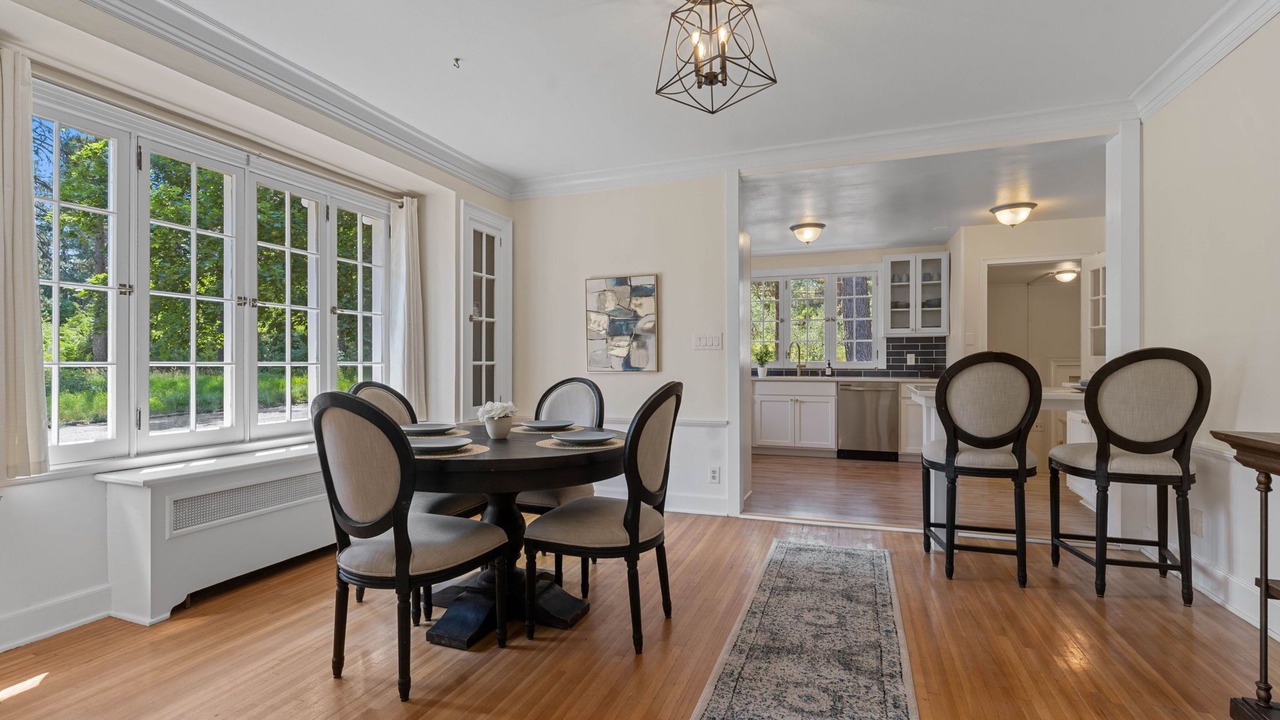Photo of Livingroom in Manito