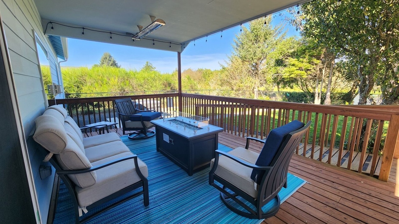 Photo of Patio Balcony in Ocean Shores