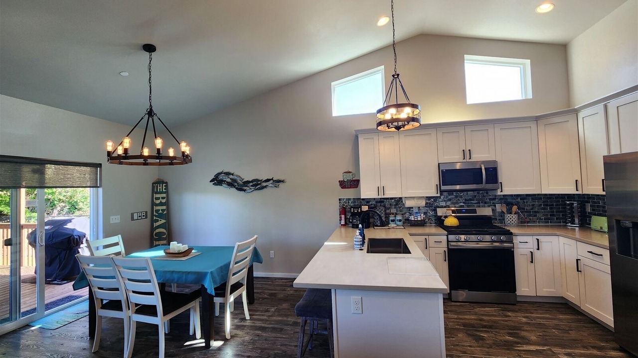 Photo of Kitchen in Ocean Shores