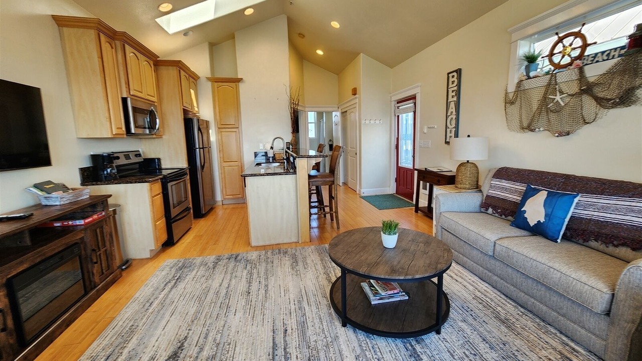 Photo of Livingroom in Ocean Shores