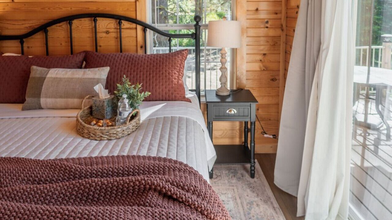 Photo of Bedroom in Cascade