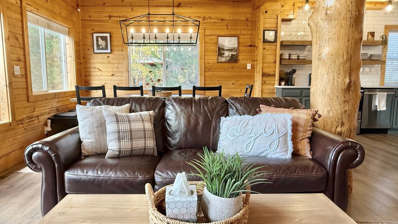 Photo of Livingroom in Cascade