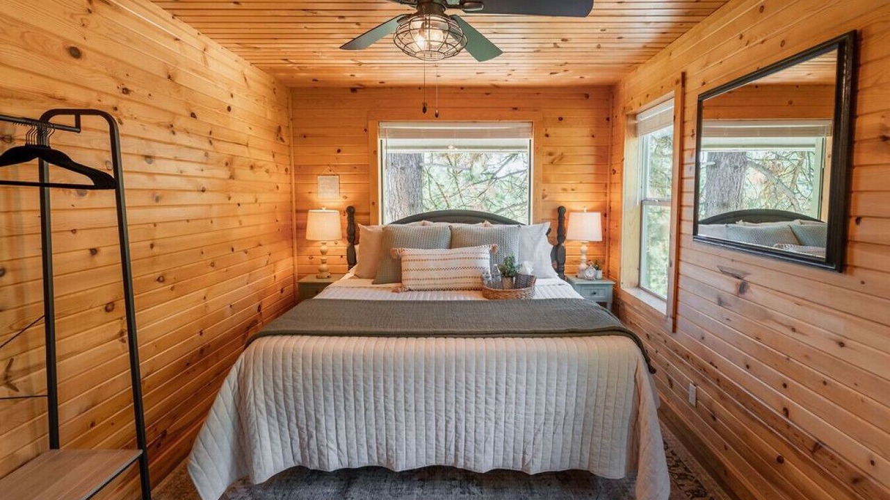 Photo of Bedroom in Cascade