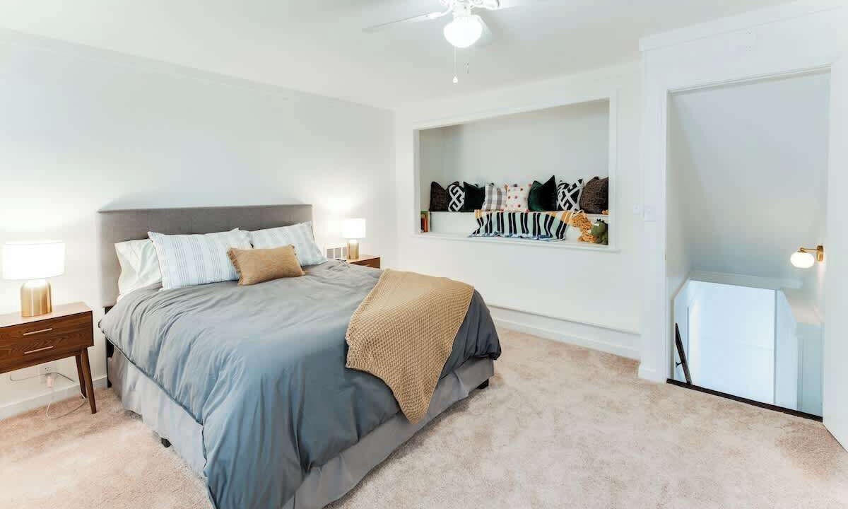 Photo of Bedroom in Northport