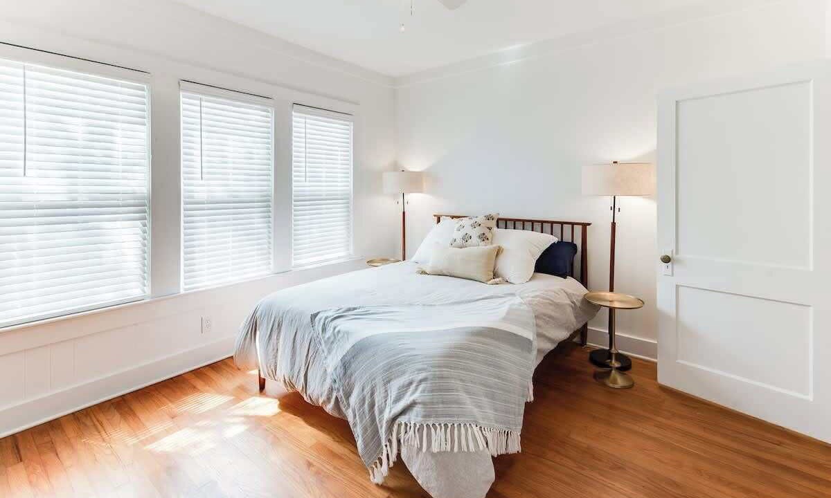 Photo of Bedroom in Northport