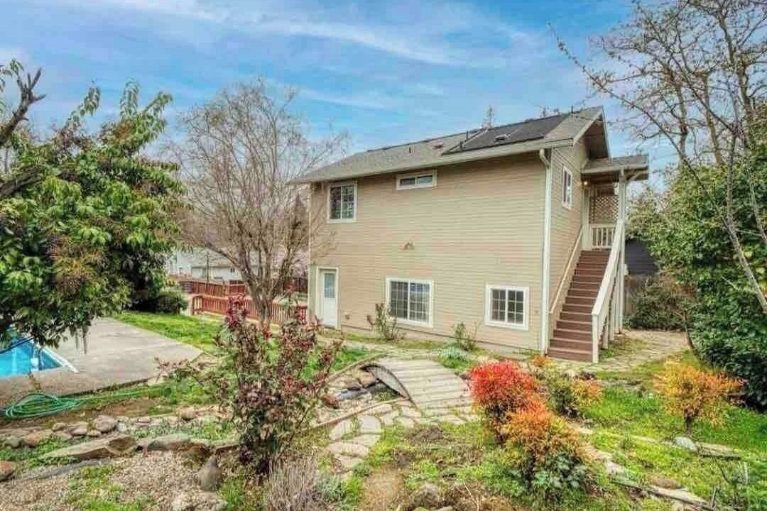 Photo of Outdoor in Medford
