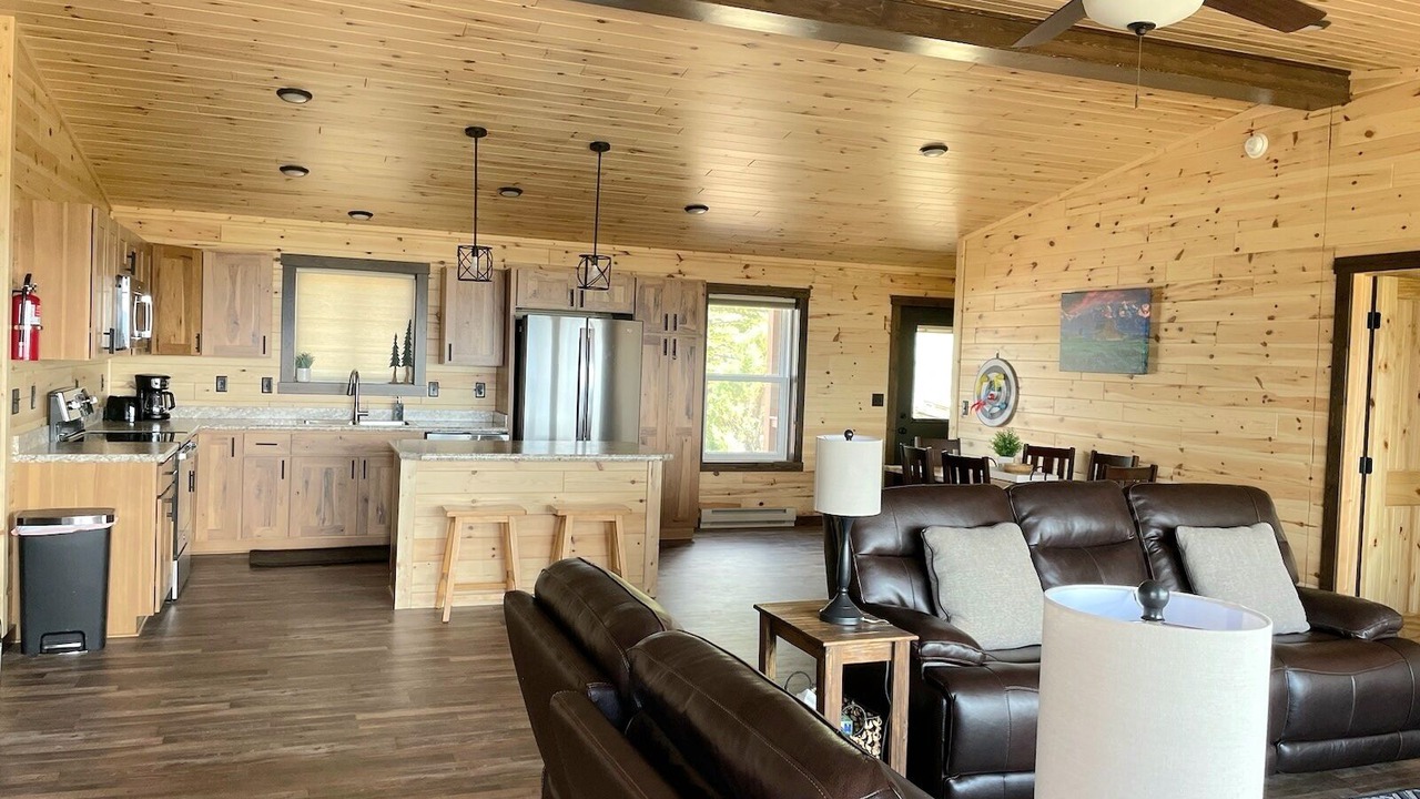 Photo of Livingroom in Island Park