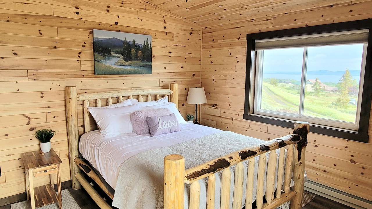 Photo of Bedroom in Island Park
