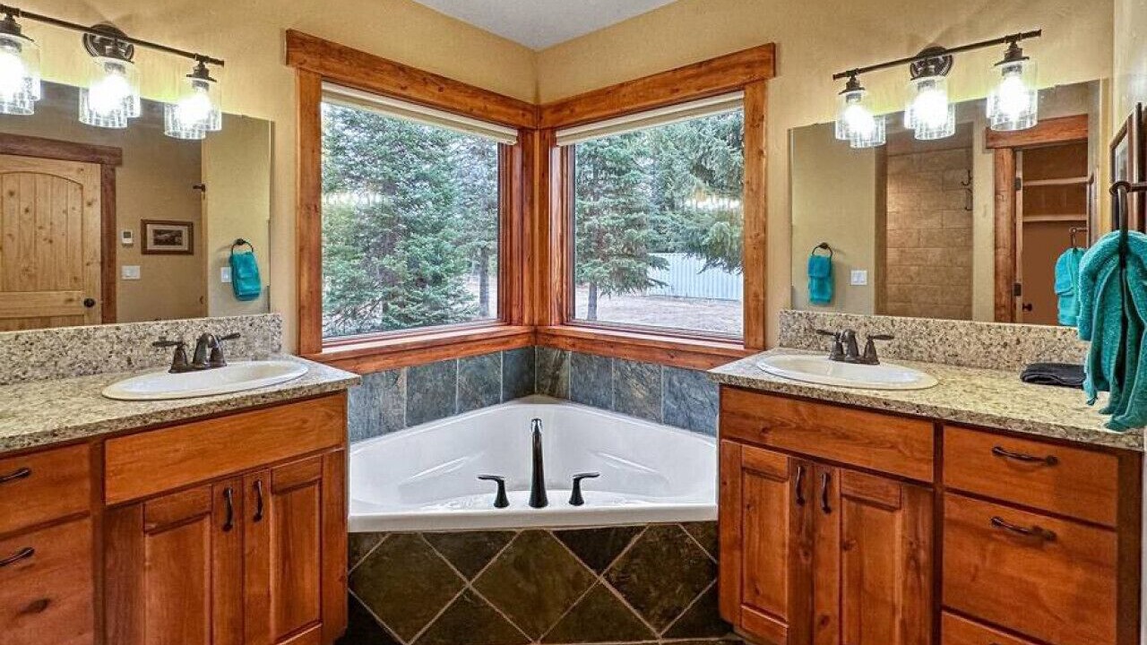 Photo of Bathroom in Donnelly
