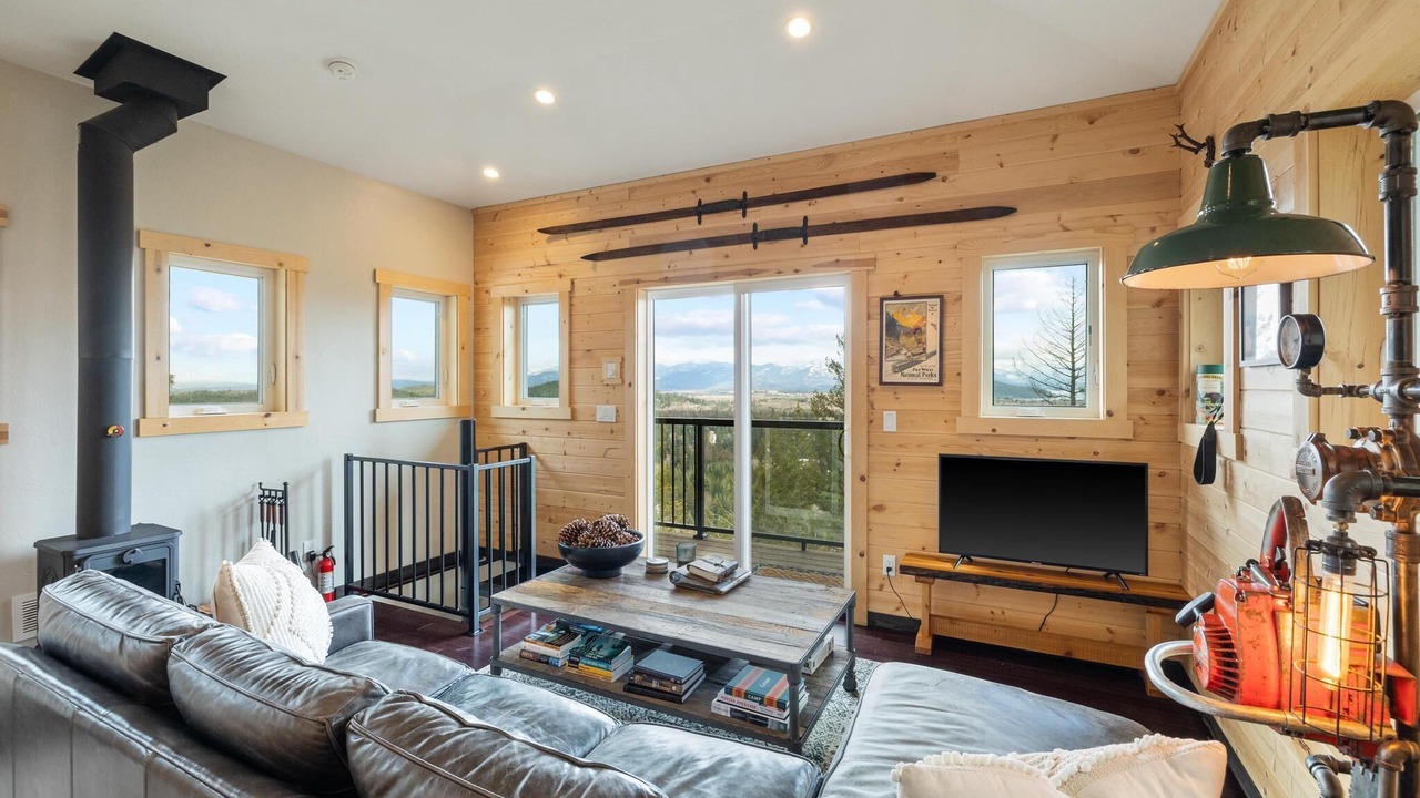 Photo of Bedroom in Sandpoint