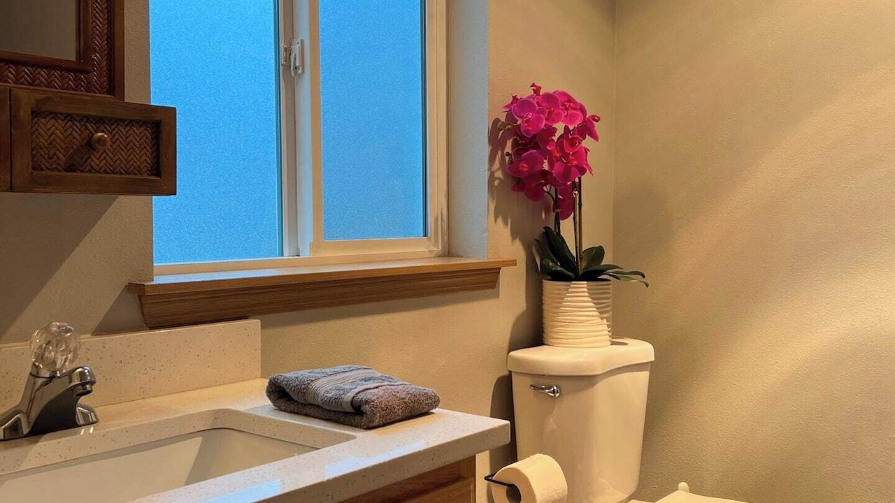 Photo of Bathroom in Eatonville
