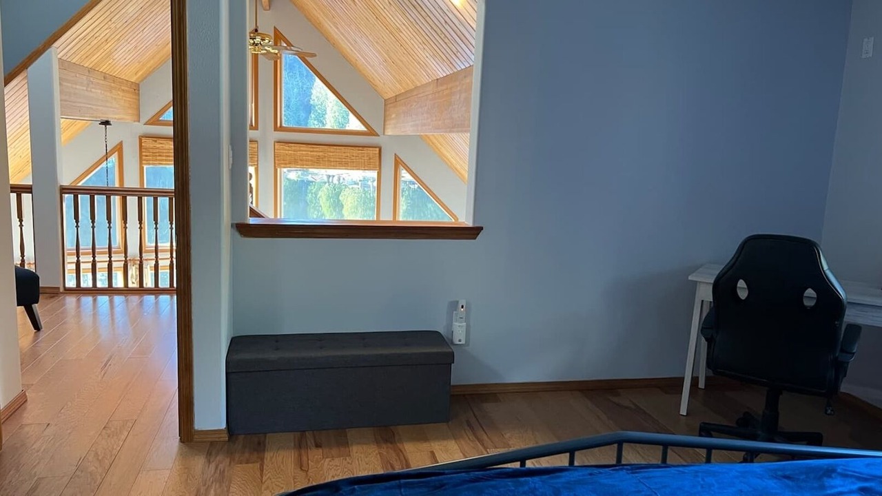 Photo of Bedroom in Eatonville