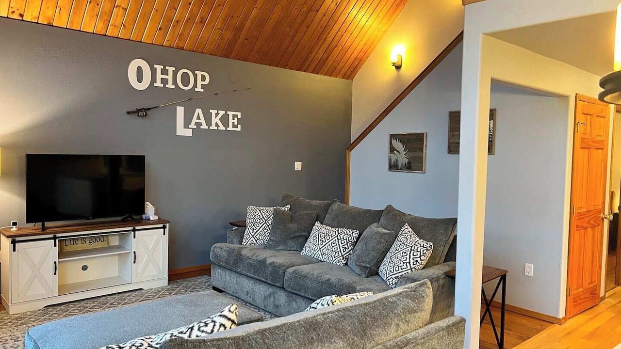 Photo of Livingroom in Eatonville