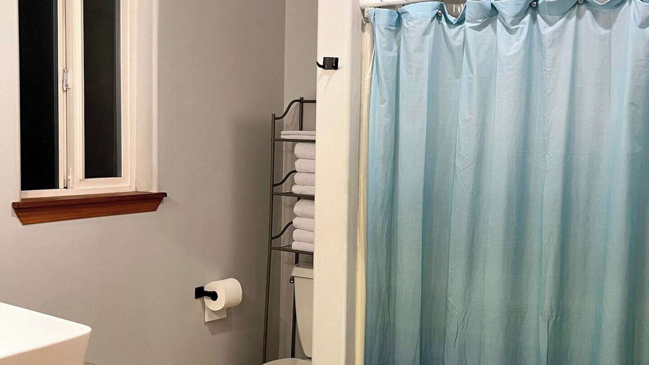 Photo of Bathroom in Eatonville
