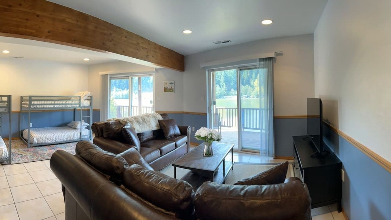 Photo of Bedroom in Eatonville