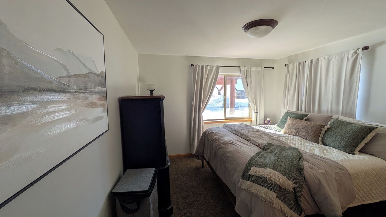 Photo of Bedroom in Big Sky