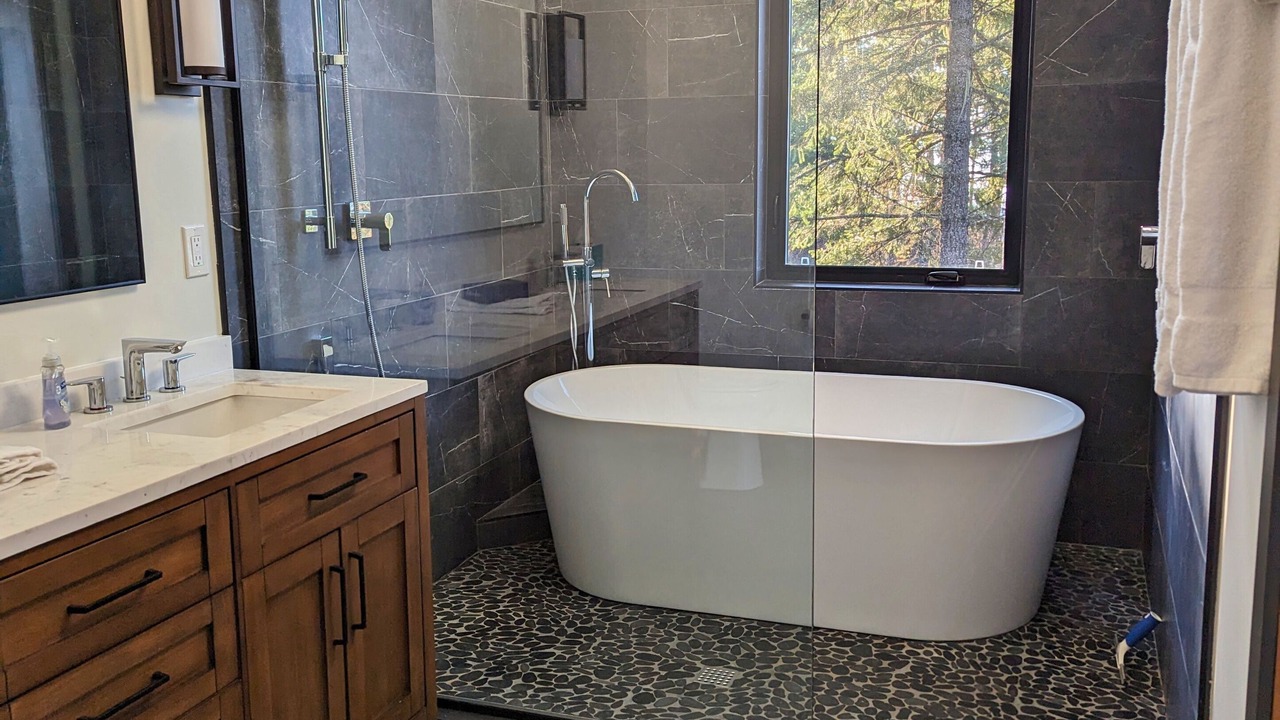 Photo of Bathroom in Sandpoint