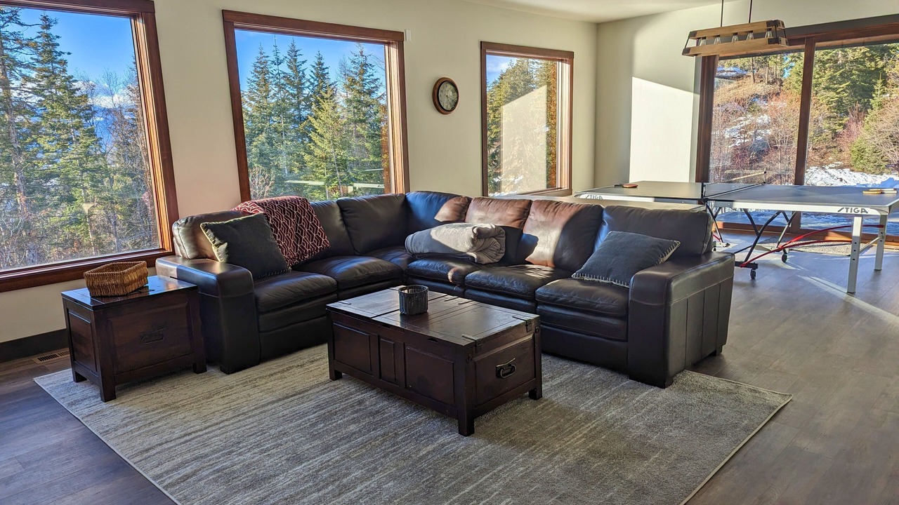 Photo of Livingroom in Sandpoint