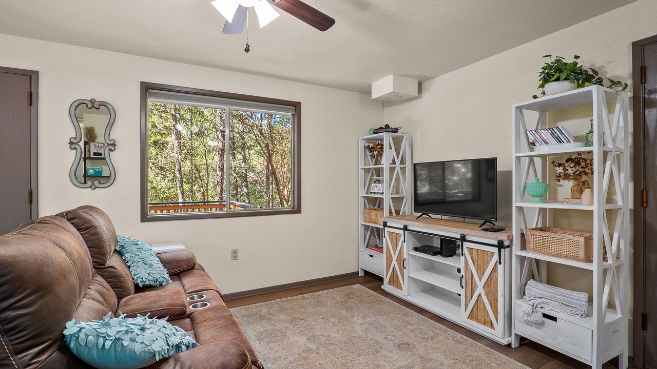 Photo of Livingroom in Medford