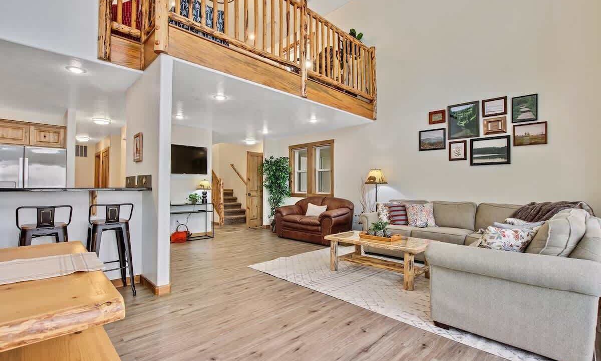 Photo of Livingroom in Cascade