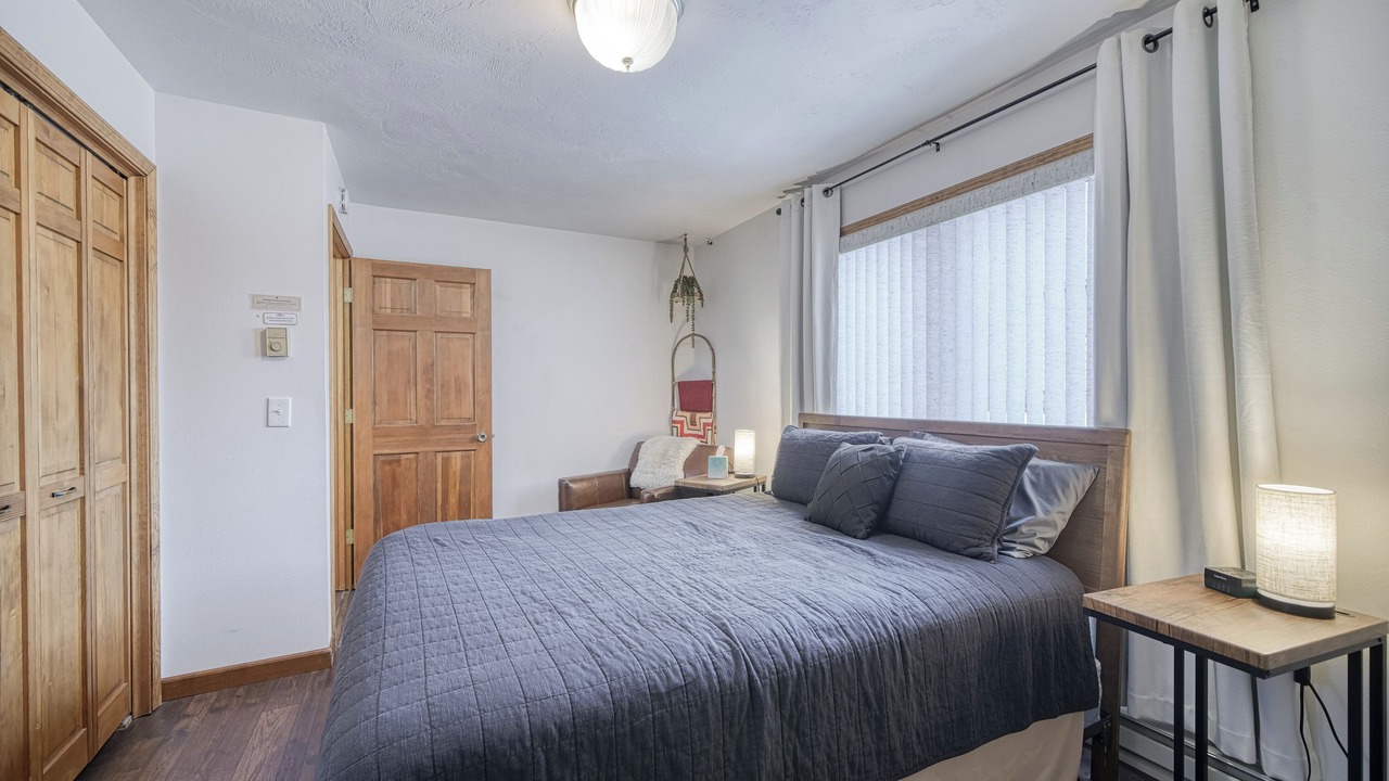 Photo of Bedroom in Island Park
