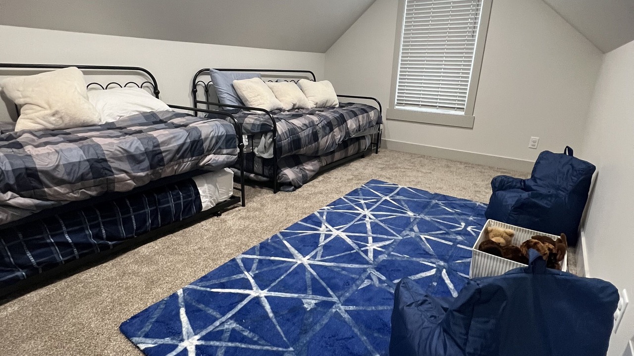 Photo of Bedroom in Victor