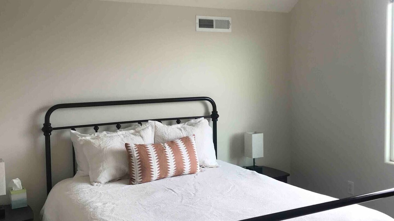 Photo of Bedroom in Hurricane
