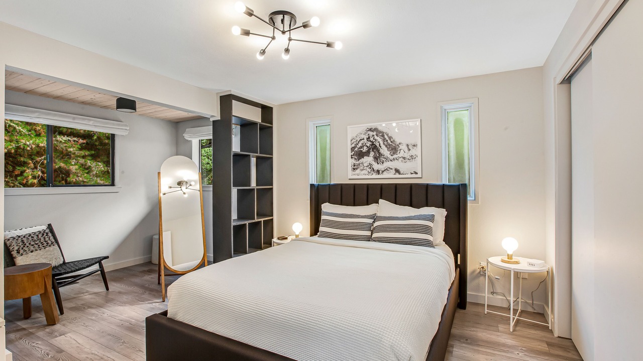 Photo of Bedroom in Anderson Island