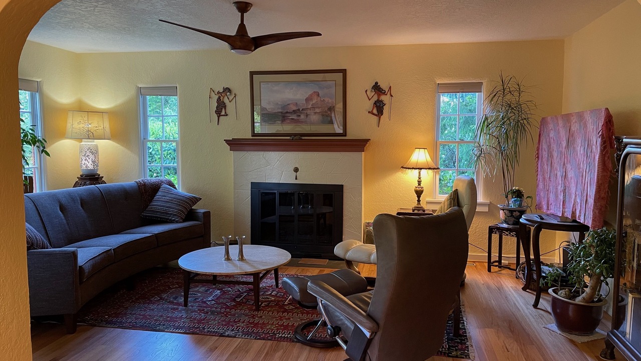 Photo of Livingroom in Corvallis