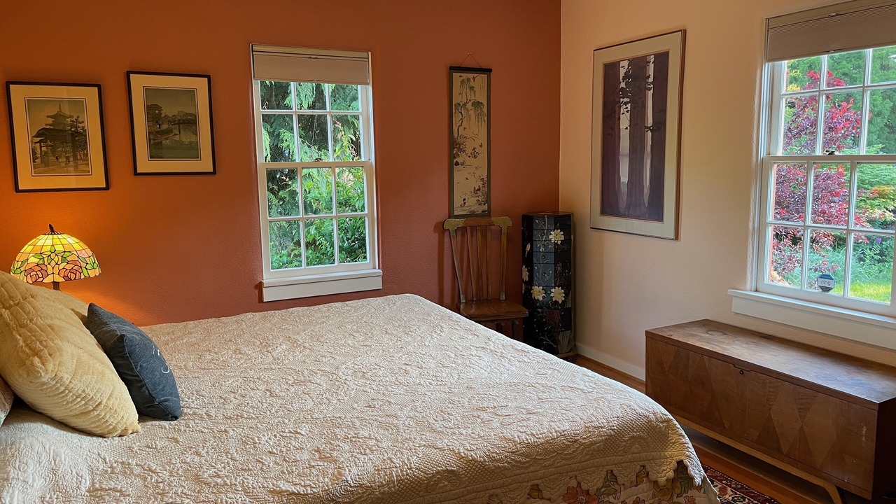 Photo of Bedroom in Corvallis