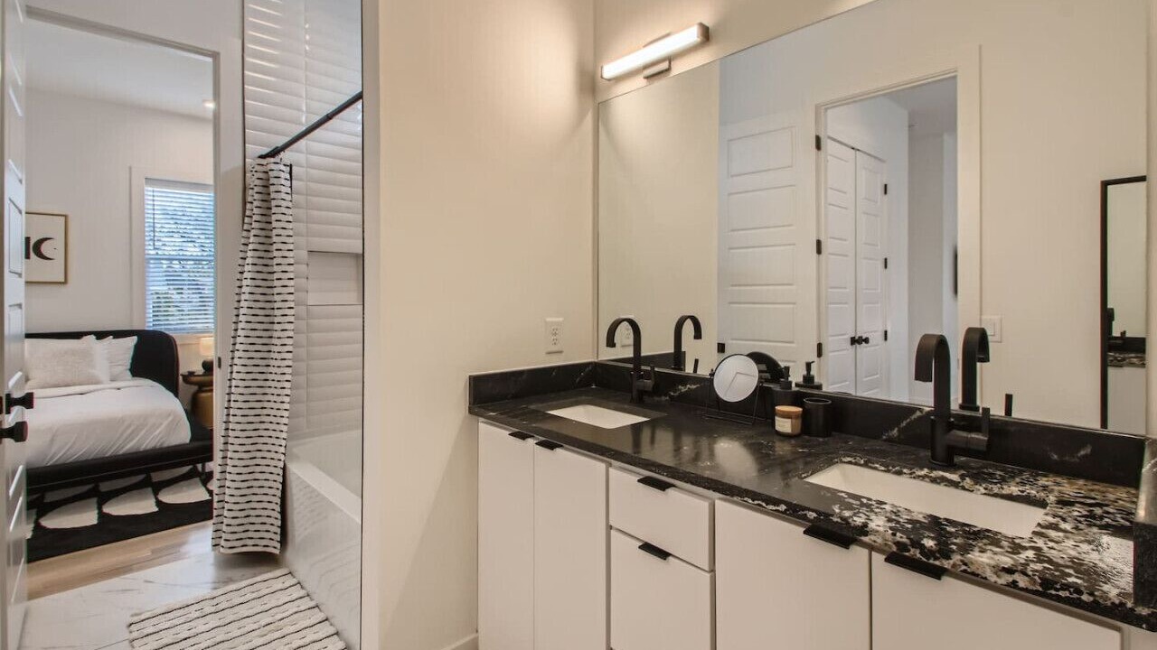 Photo of Bathroom in Edgehill