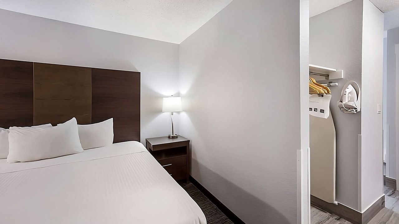 Photo of Bedroom in Grants Pass