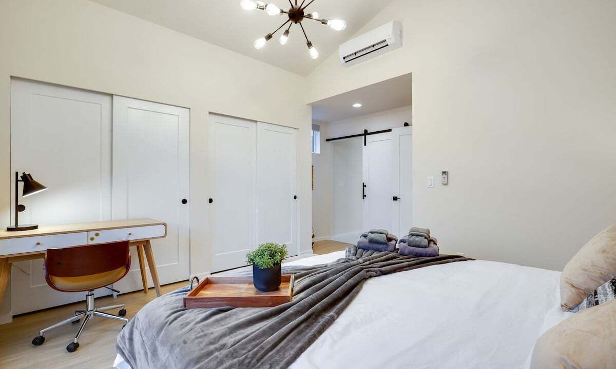 Photo of Bedroom in Whittier Heights