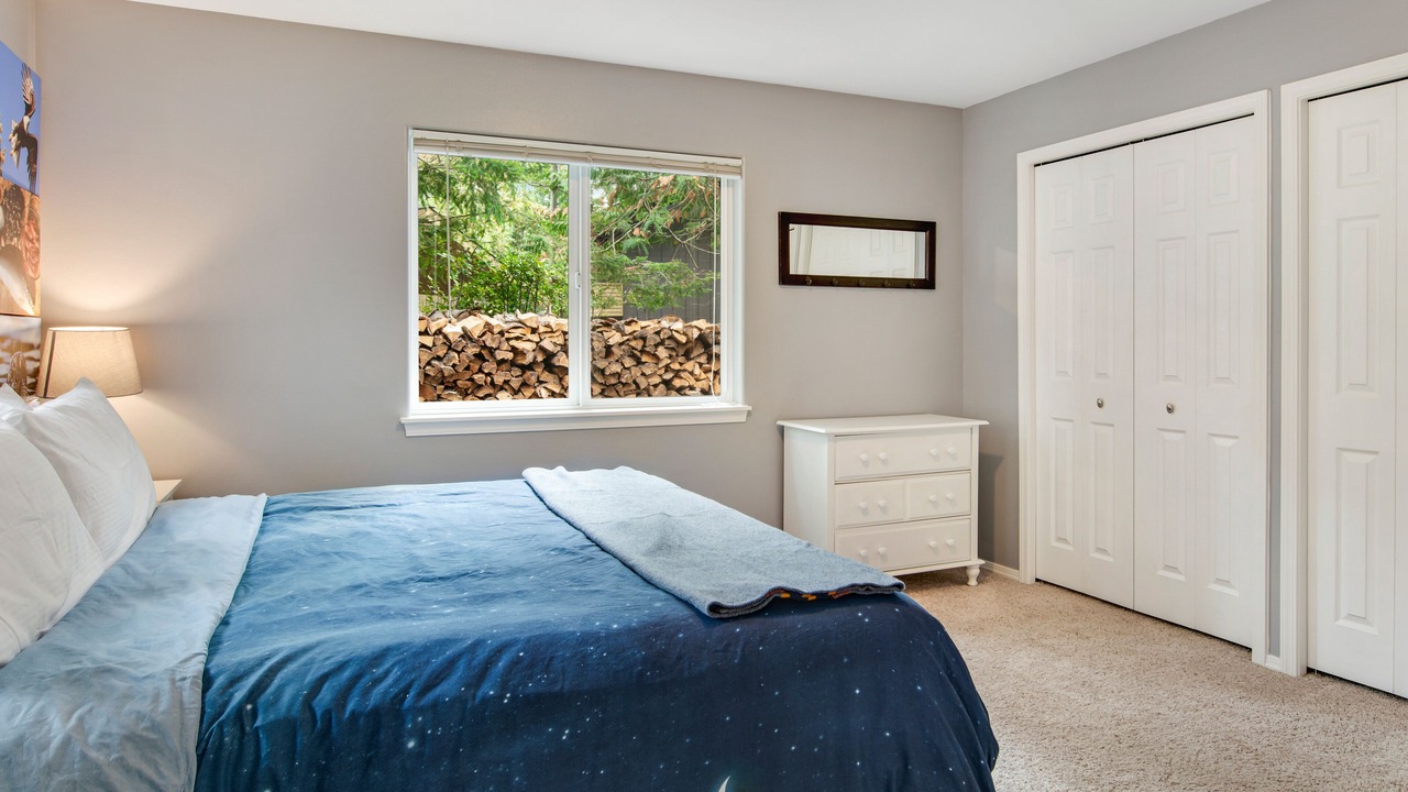 Photo of Bedroom in La Conner