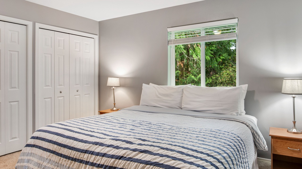 Photo of Bedroom in La Conner