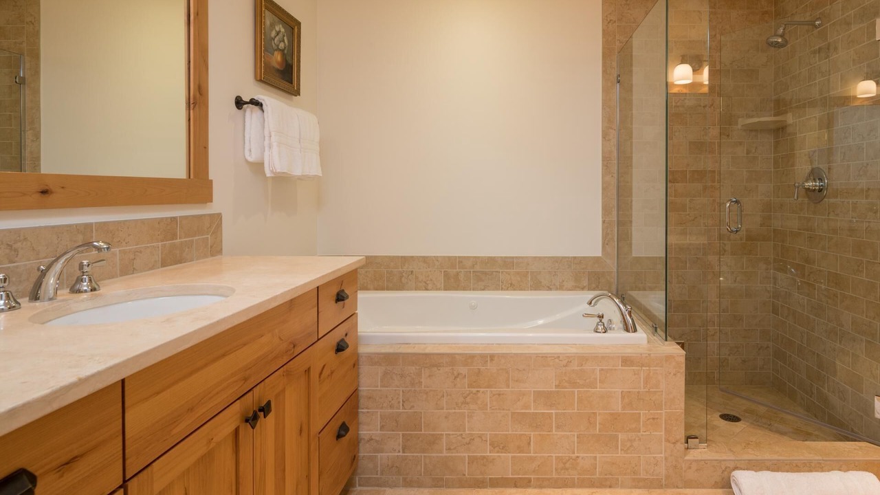 Photo of Bathroom in Elkhorn Village