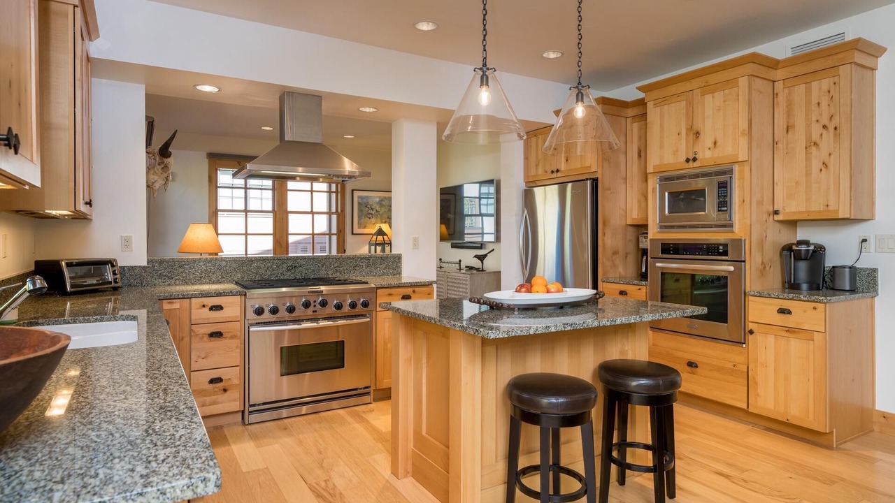 Photo of Kitchen in Elkhorn Village