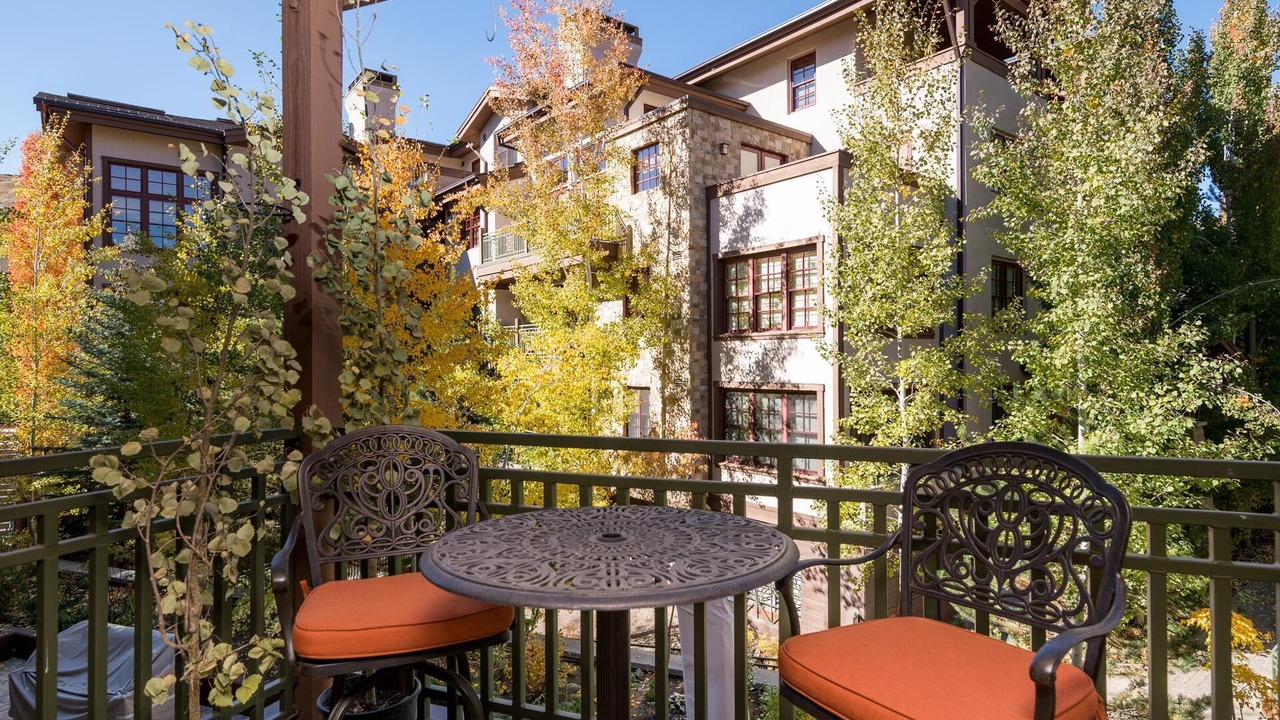 Photo of Outdoor in Elkhorn Village