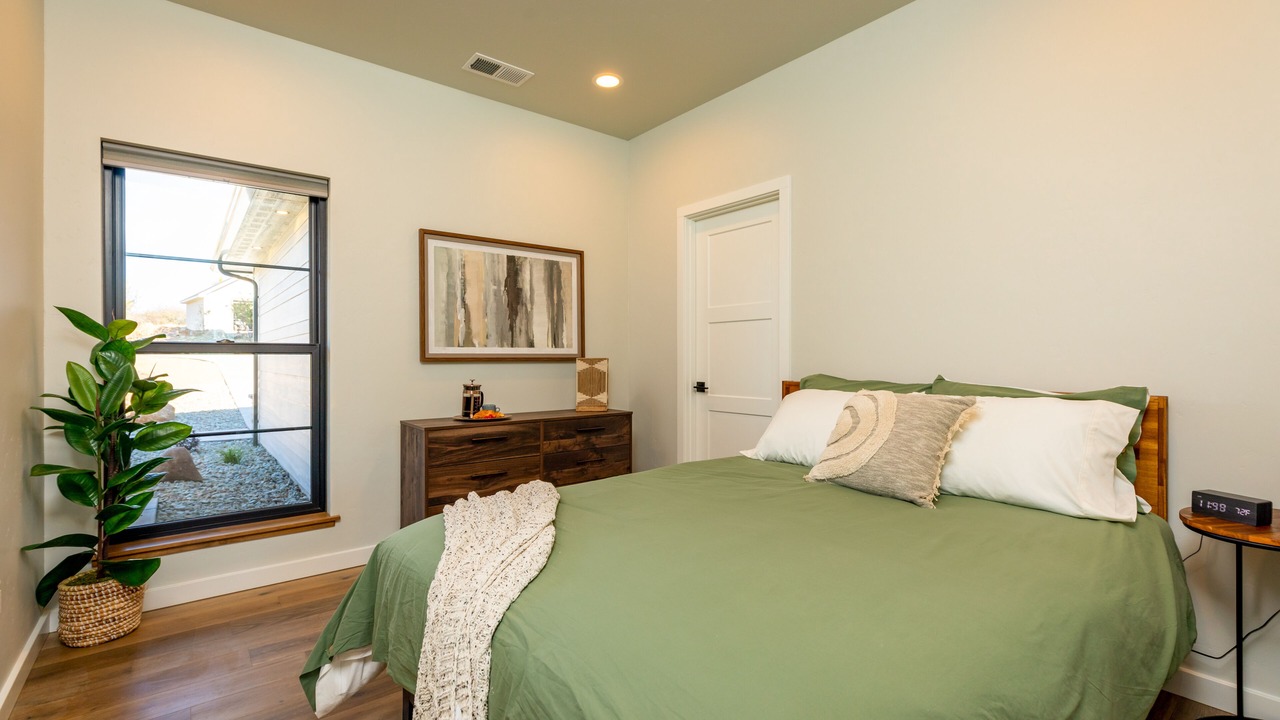 Photo of Bedroom in Klamath Falls
