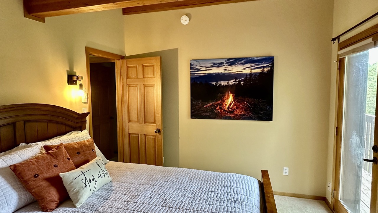 Photo of Bedroom in Island Park