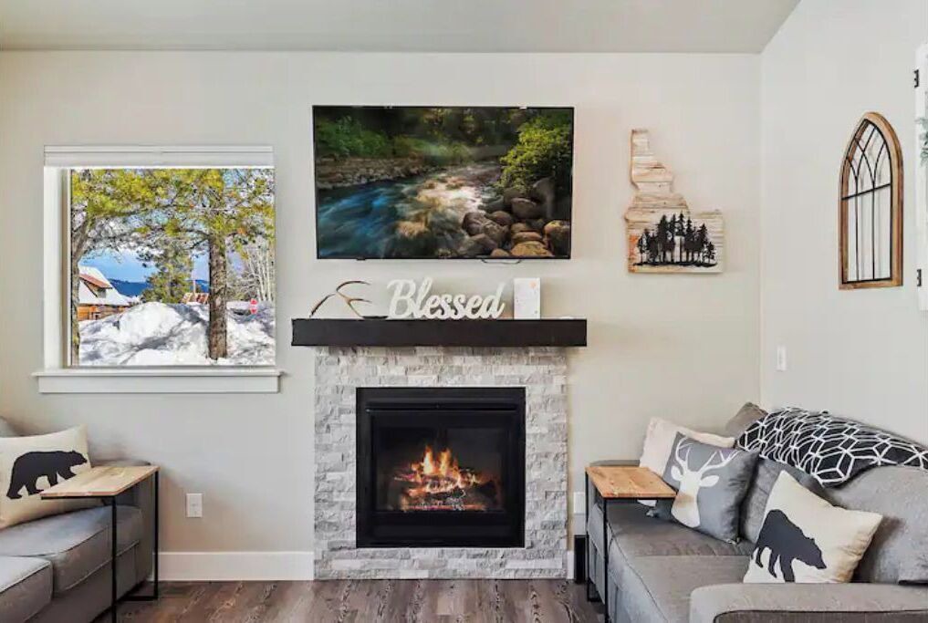 Photo of Livingroom in Donnelly