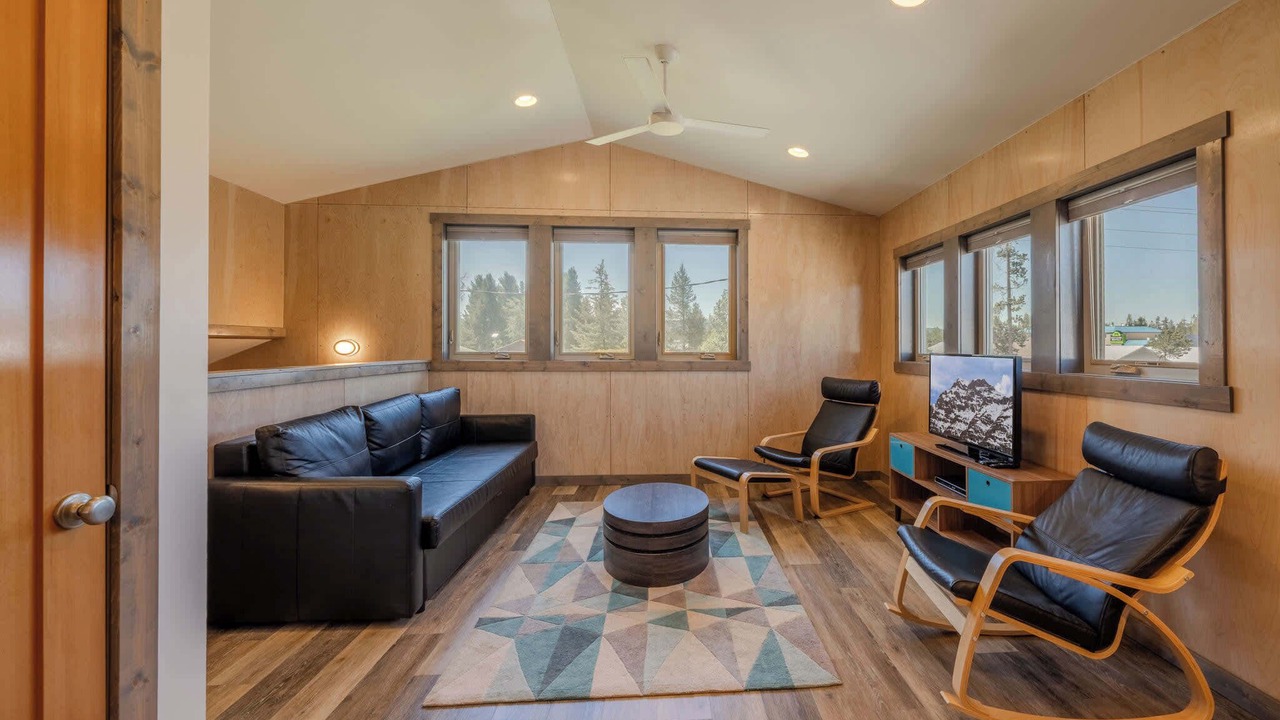 Photo of Livingroom in West Yellowstone