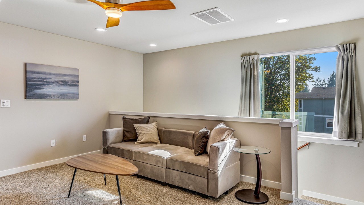 Photo of Livingroom in Bremerton